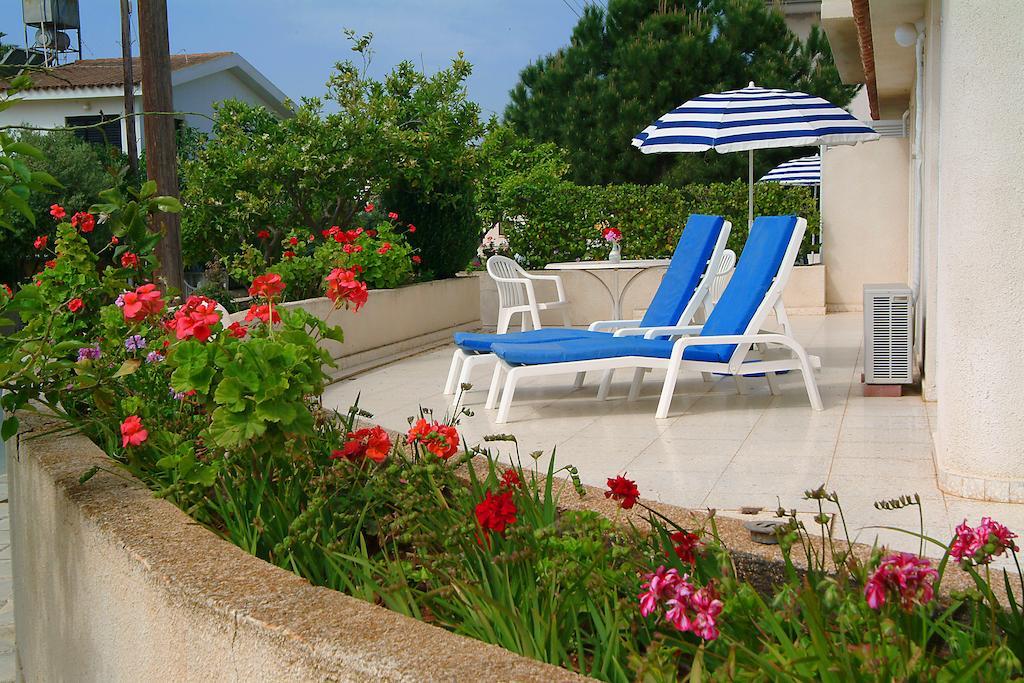Sunbay Apartments Pyla Exterior foto